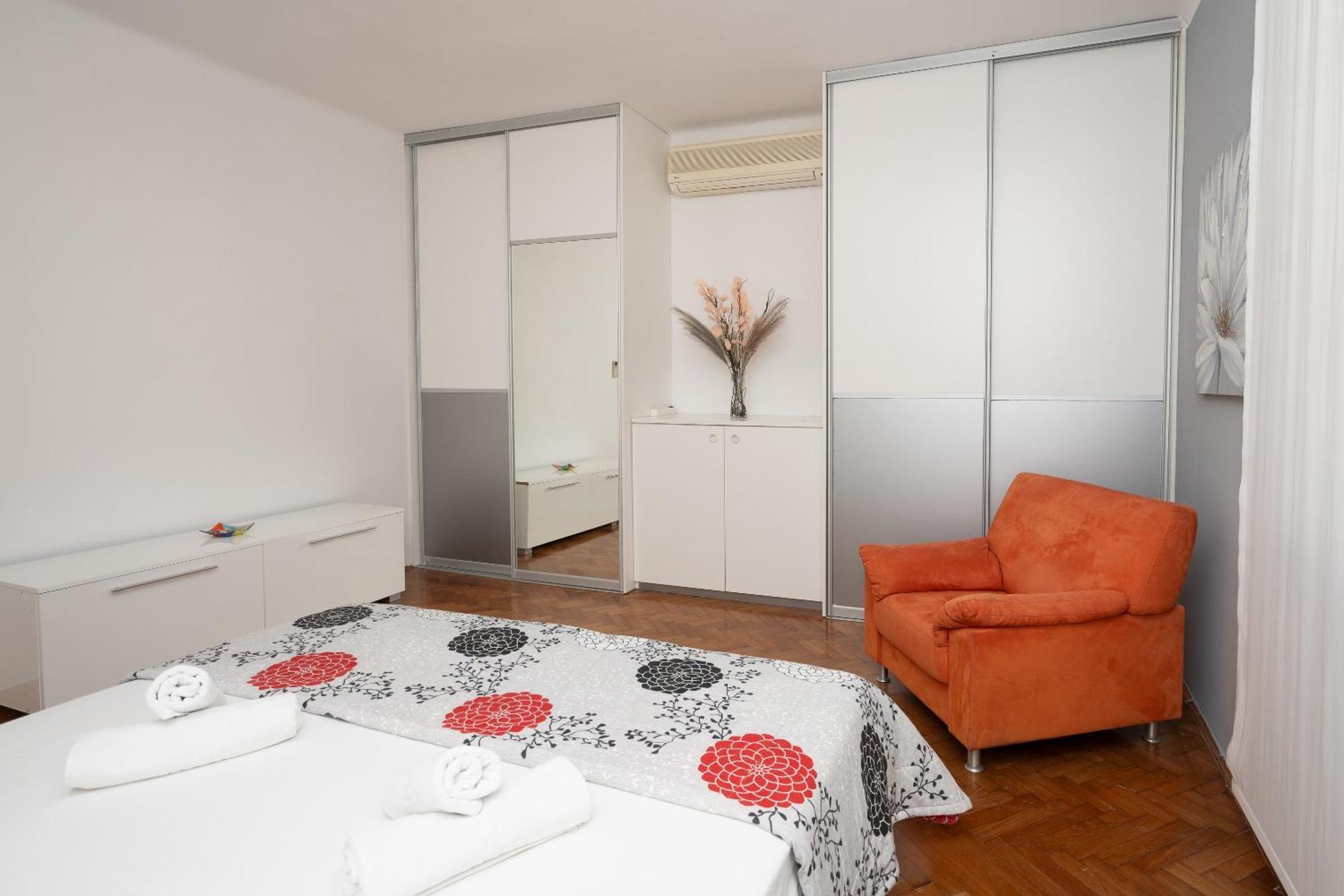 Apartment Nena Zara Esterno foto